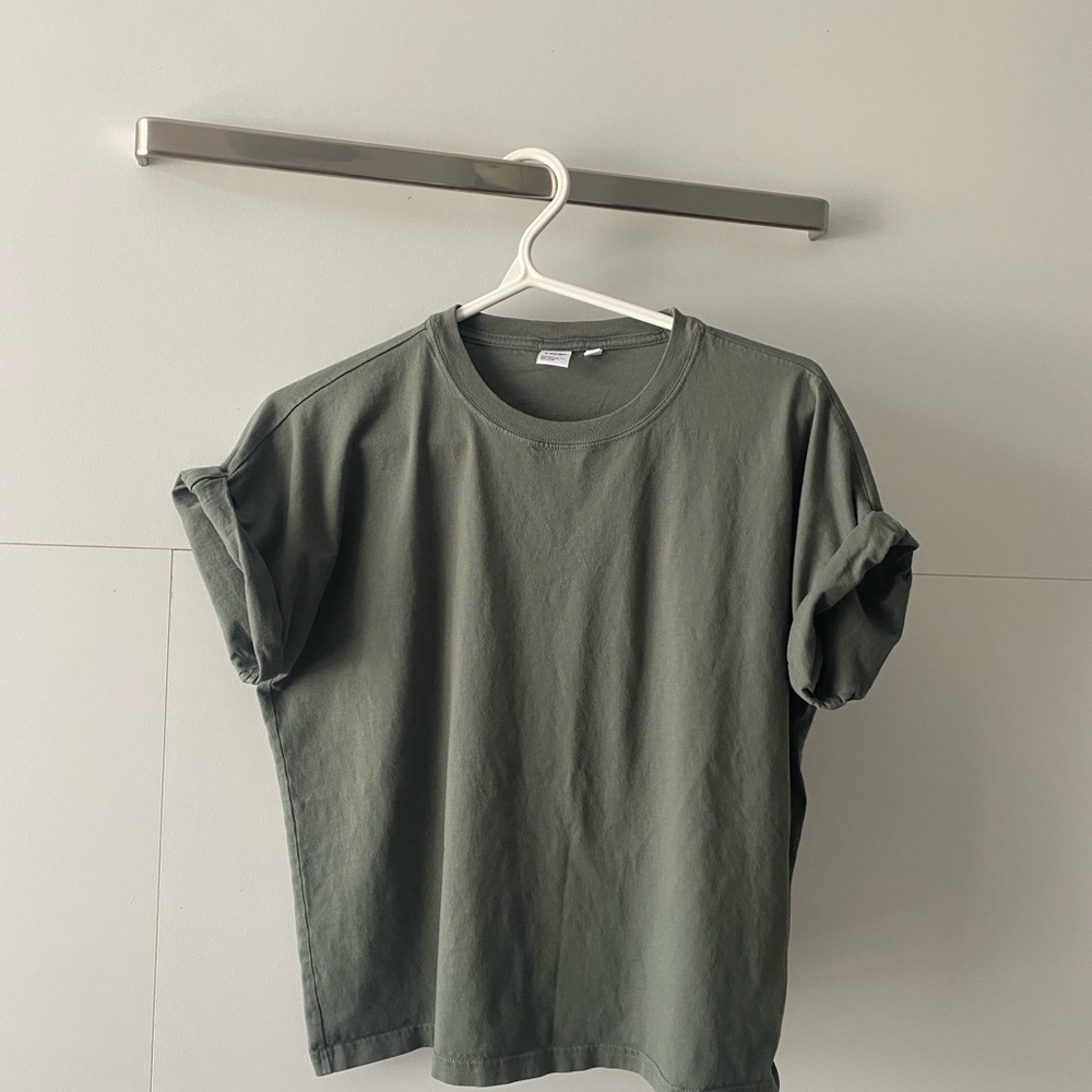 TNA Olive Green Short Sleeve Tee
